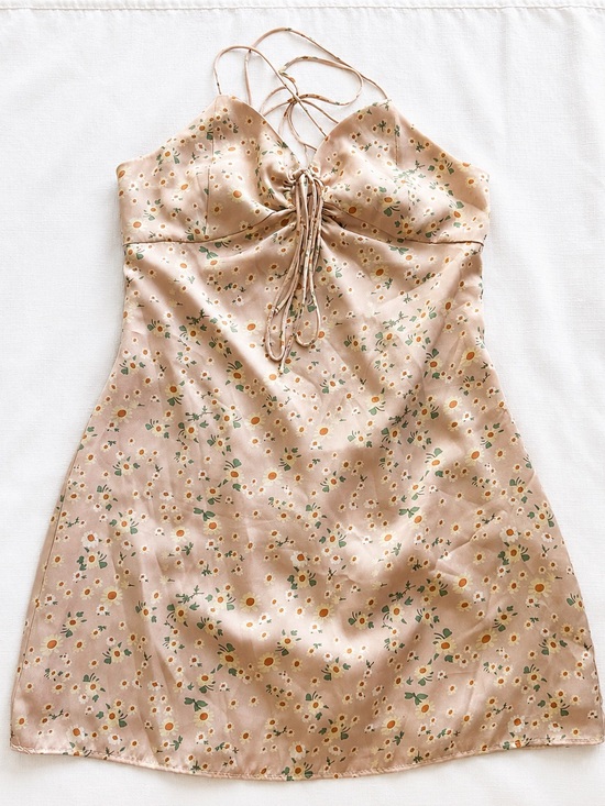 Kittenish Dresses & Skirts - KITTENISH Blush Pink Floral Satin Lace-Up Mini Dress Size Small Cottagecore